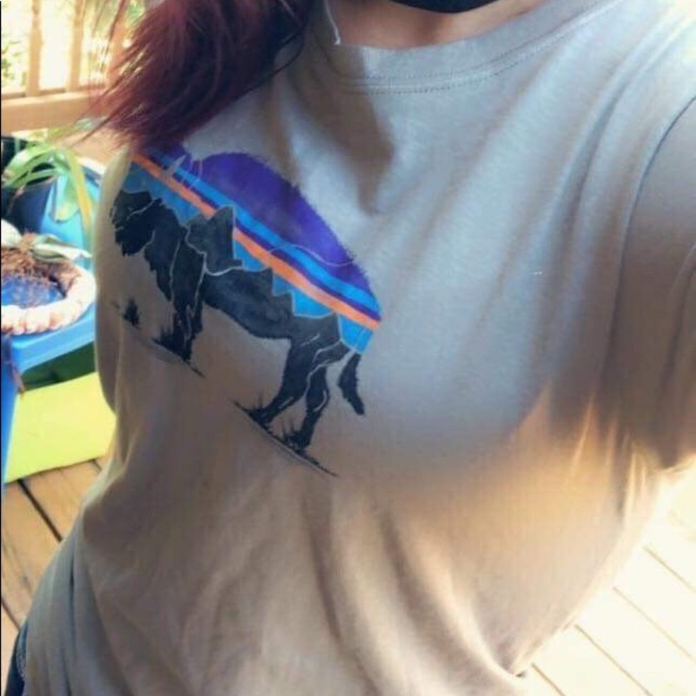 Tee shirt